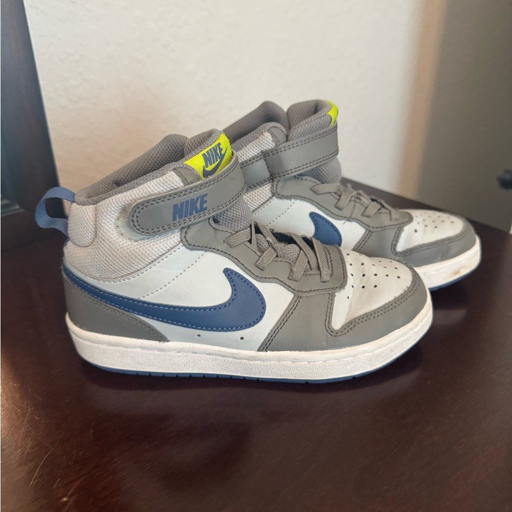 Boys Nike High Top Shoes – Size 1